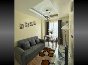 Family Room Staycation In The Heart Of Manila, with 2 Balcony Plus 40 Percent Promo Discount Plus Free Pool Access, Plus Free Sauna Promo in Manila Bay, Robinsons Place, Ermita, Pgh, Bellagio, UP Pedr